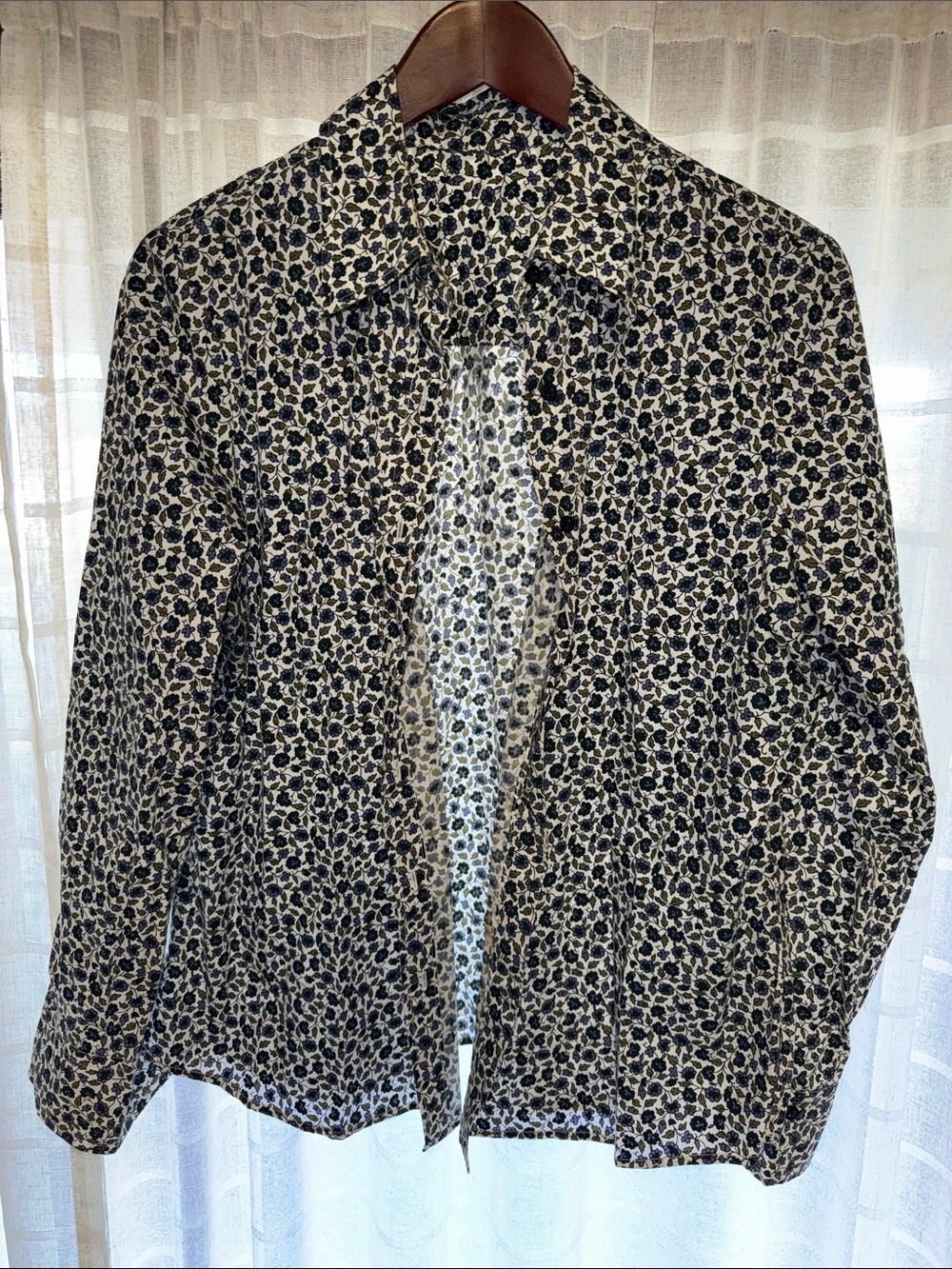 Womens Navy & White Floral Button-Up